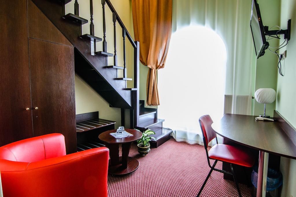Terminal-A Hotel Рясне-Руське Номер фото